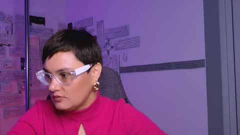 Snapshot of lauradavidsons chatting on 09-12-25, 08:03 lauradavidsons online show from 09-12-25, 08:03