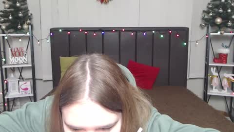 LauraHlot online show from 12-27-24, 01:32