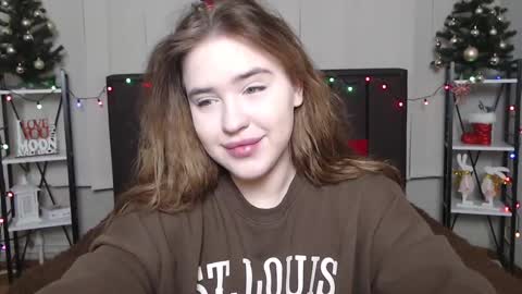 LauraHlot online show from 12-29-24, 07:00