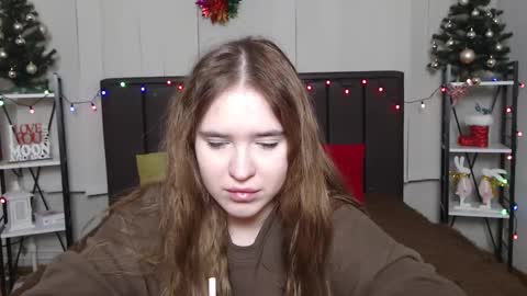 LauraHlot online show from 12-29-24, 10:03