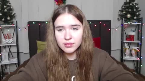 LauraHlot online show from 12-30-24, 04:09