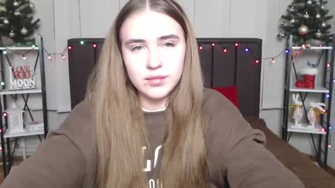 LauraHlot online show from 01-10-25, 11:39