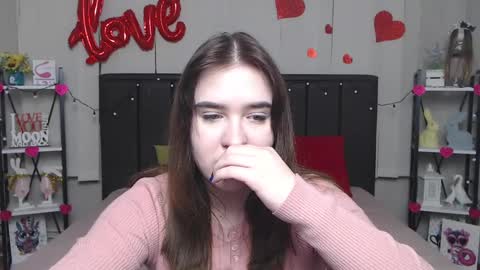 LauraHlot online show from 03-04-25, 12:50