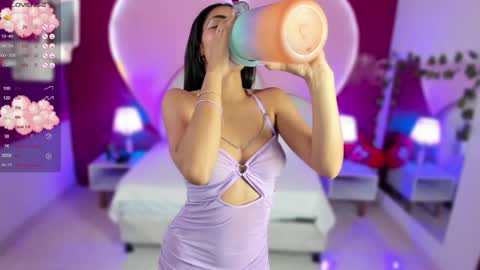 Laura MartinGMT-5 2200-0600 online show from 12-20-24, 01:58