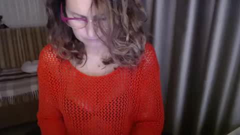 Lauraoven1 online show from 10-05-25, 02:37