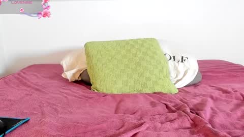 Laura Lara Sommer online show from 01-18-25, 12:57
