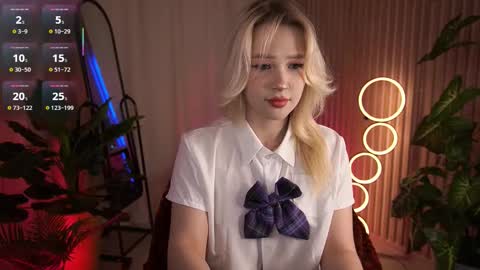  Laura  online show from 11-11-25, 06:24