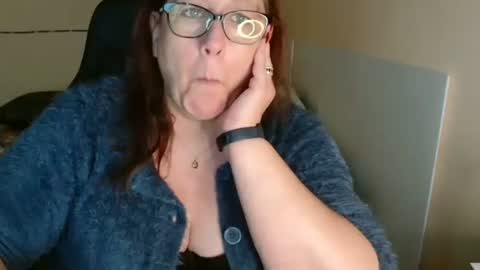 laureanne online show from 02-24-25, 02:58