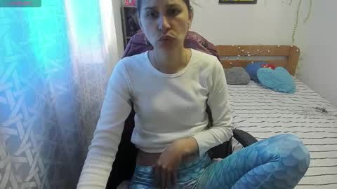 Snapshot of lauren_ashlee chatting on 11-10-25, 01:32 Lauren Independent model online show from 11-10-25, 01:32