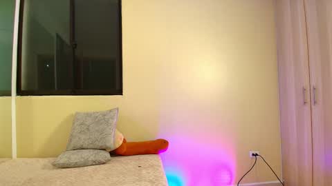    1      online show from 12-08-24, 11:08