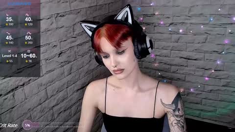 Snapshot of lauren_raquel chatting on 02-08-25, 09:57 Eva online show from 02-08-25, 09:57
