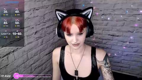Snapshot of lauren_raquel chatting on 02-13-25, 06:27 Eva online show from 02-13-25, 06:27