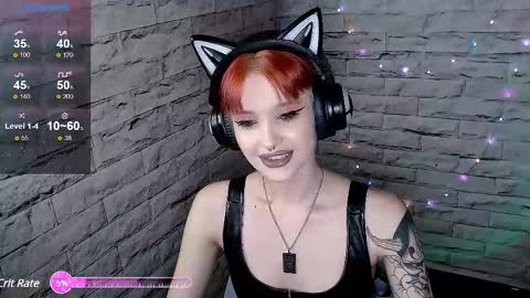 Snapshot of lauren_raquel chatting on 02-16-25, 05:37 Eva online show from 02-16-25, 05:37