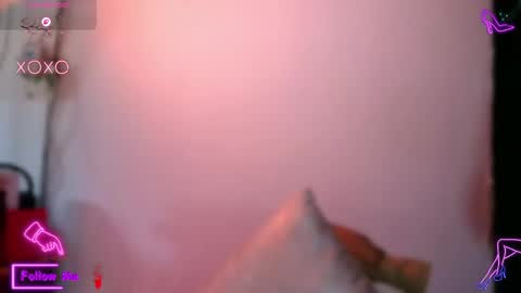 Snapshot of lauren_sweet7 chatting on 11-10-25, 03:00 Lauren online show from 11-10-25, 03:00