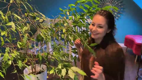 Snapshot of laurenbrite chatting on 10-13-25, 03:23 Lauren Brite online show from 10-13-25, 03:23