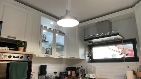 Snapshot of laurenbrite chatting on 10-18-25, 01:56 Lauren Brite online show from 10-18-25, 01:56