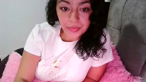 laurenhot94 online show from 12-05-25, 07:10