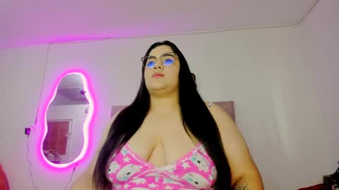 Snapshot of laurenlaine99 chatting on 02-10-25, 08:21 laurenlaine online show from 02-10-25, 08:21