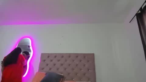 Snapshot of laurenlaine99 chatting on 03-08-25, 01:14 laurenlaine online show from 03-08-25, 01:14