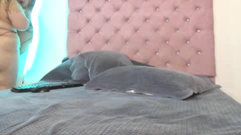 Snapshot of laurenlaine99 chatting on 09-20-25, 03:57 laurenlaine online show from 09-20-25, 03:57