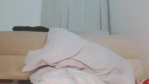 Snapshot of laurensmith122 chatting on 03-15-26, 09:37 LAUREN SMITH online show from 03-15-26, 09:37