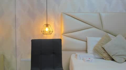 Laurent online show from 11-10-25, 12:59