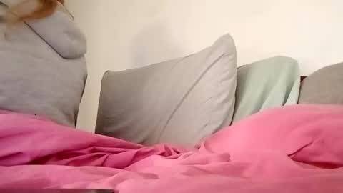 lauriehotxxx online show from 11-15-25, 01:51