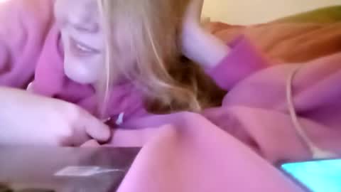 lauriehotxxx online show from 11-22-25, 05:45