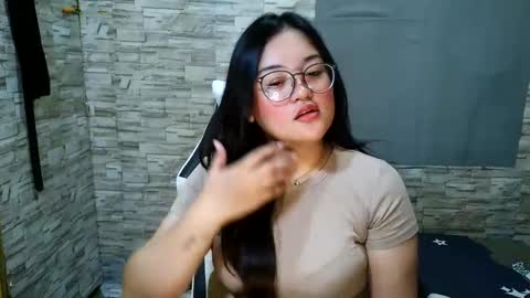laurine_sexy21 online show from 09-11-25, 12:49