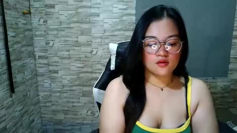 laurine_sexy21 online show from 09-15-25, 01:55