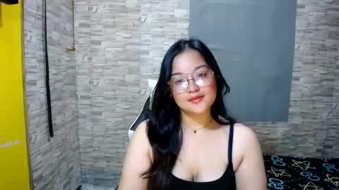 laurine_sexy21 online show from 09-22-25, 01:57