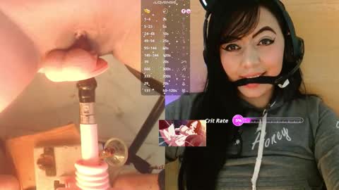 Snapshot of lauriss_ chatting on 11-17-25, 02:50 lauriss_ online show from 11-17-25, 02:50