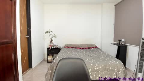 Snapshot of lauritamilan1 chatting on 12-29-24, 03:54 laura online show from 12-29-24, 03:54