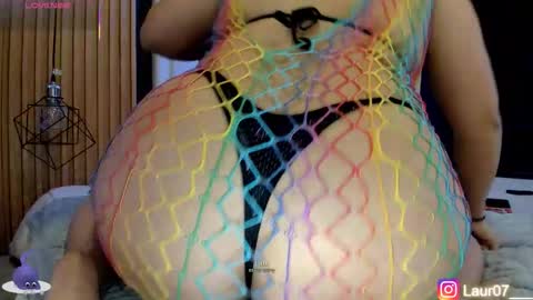 Lau Roberts online show from 10-03-25, 03:36