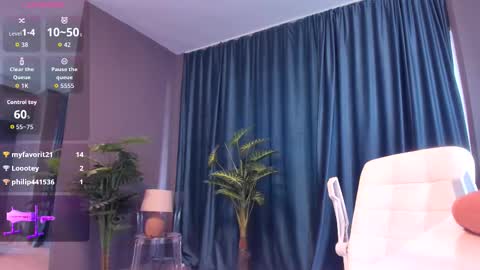 Snapshot of laurynncooper chatting on 03-02-26, 07:15 Laura online show from 03-02-26, 07:15