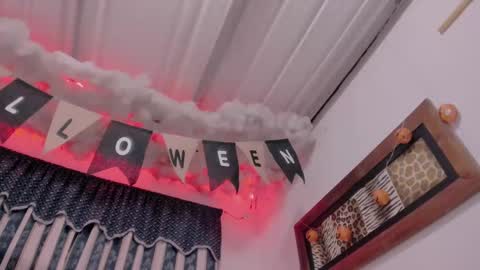 Lauu G online show from 10-17-25, 09:34