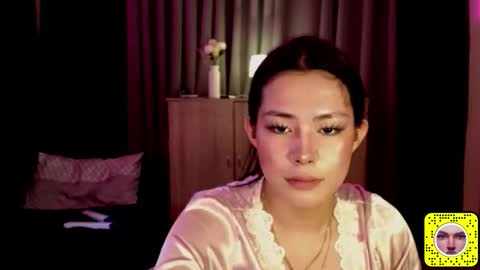 Snapshot of lava_luxe chatting on 10-20-25, 11:49 SAM online show from 10-20-25, 11:49