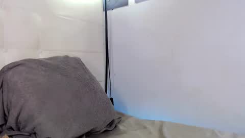 Snapshot of lavander_fieldss chatting on 10-19-25, 06:52 ximena online show from 10-19-25, 06:52