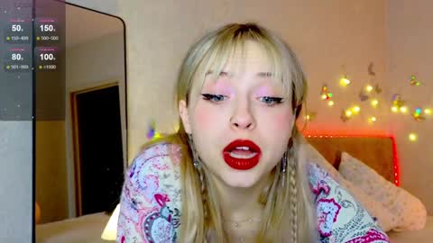 Snapshot of lavenderlav chatting on 01-25-25, 01:08 Melissa online show from 01-25-25, 01:08