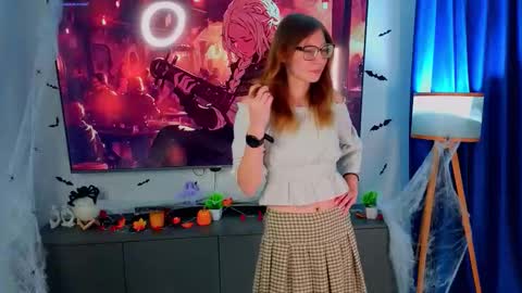 Gloria online show from 11-24-25, 08:03