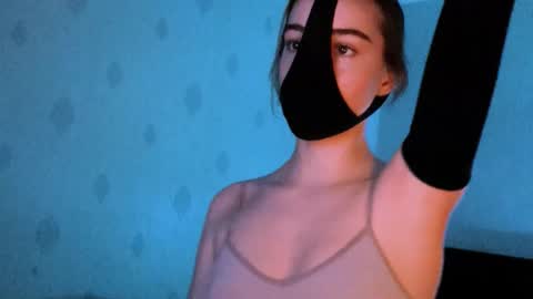 Lavinda online show from 10-14-25, 02:07