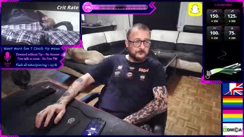 Snapshot of law_leek chatting on 12-20-25, 10:22 Leek online show from 12-20-25, 10:22