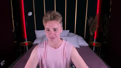 Snapshot of lawrence_miles chatting on 10-13-25, 10:37 Lawrence online show from 10-13-25, 10:37