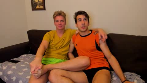 Snapshot of lawrence_miles chatting on 10-20-25, 08:20 Lawrence online show from 10-20-25, 08:20