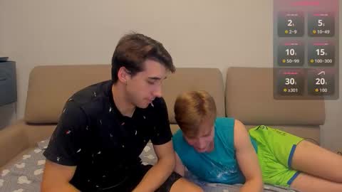 Snapshot of lawrence_miles chatting on 11-12-25, 08:52 Lawrence online show from 11-12-25, 08:52