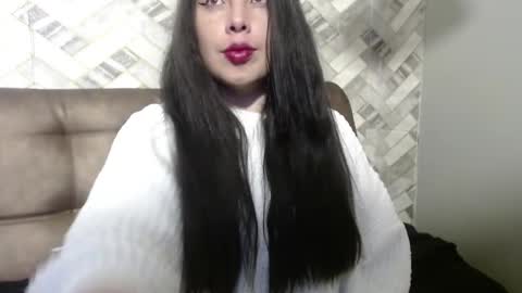 Laya seduce online show from 01-10-26, 11:45