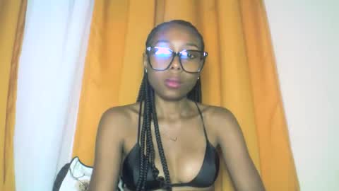 layannek online show from 10-24-25, 07:10