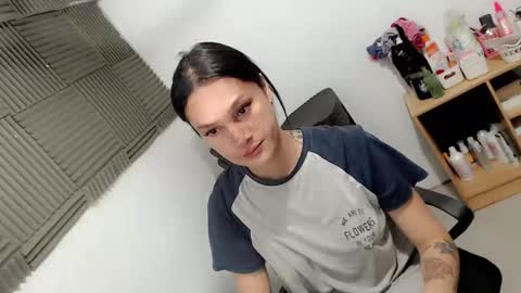 layla47649867 online show from 01-06-26, 08:51