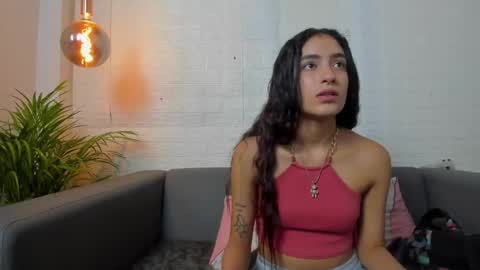 Layla online show from 12-03-24, 11:13