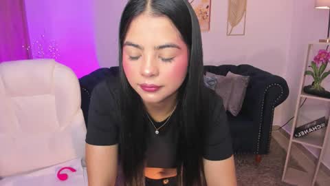 Layla Breezee online show from 01-18-26, 12:31